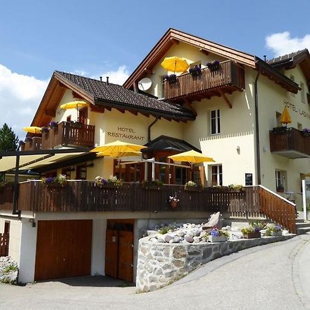 Hotel Ladina Berguen Exterior photo