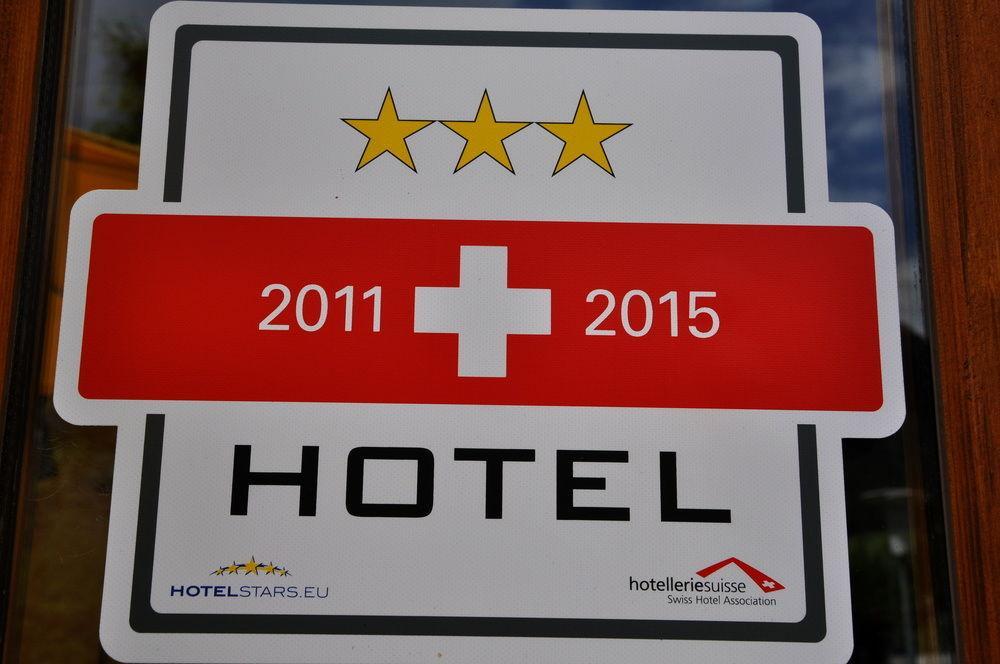 Hotel Ladina Berguen Exterior photo