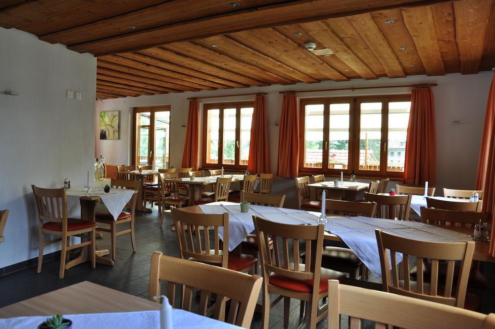 Hotel Ladina Berguen Exterior photo